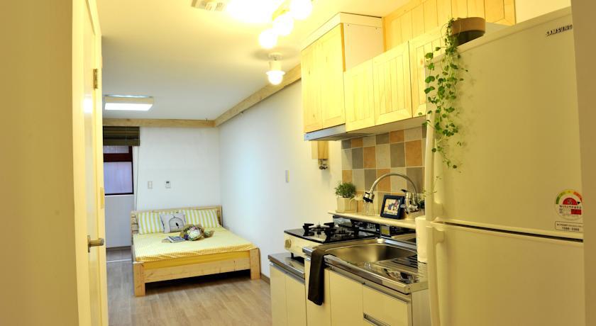 Apartment Travelers Planet Type
